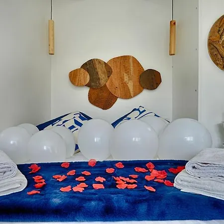 Welcome To Santorini Apartament